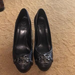 Tory Burch block heel size 7.5 Black